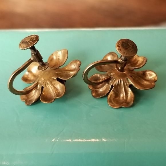 Vintage Van Dell flower earrings screwback gold fill purple floral - Picture 12 of 14